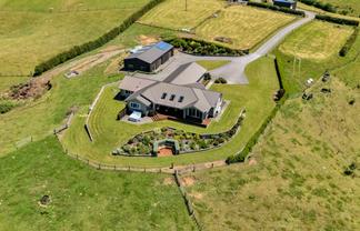 32B Bird Road, Stratford