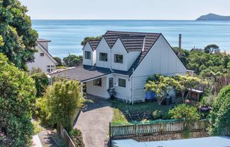 93A Wellington Road, Paekakariki