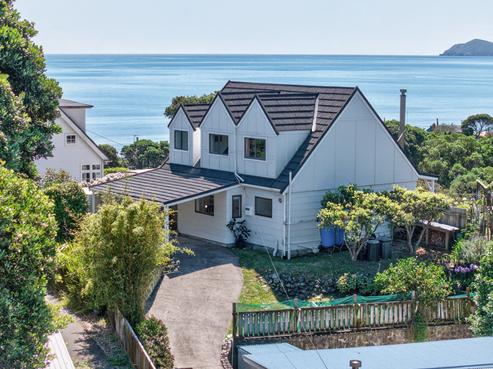 93A Wellington Road, Paekakariki