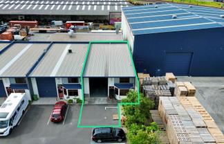 CBRE | Secure Unit with 3-Phase Power