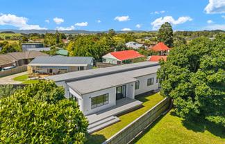 10B Cove Road, Waipu