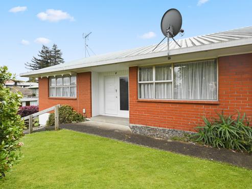 13B Lorraine Place, Glenview