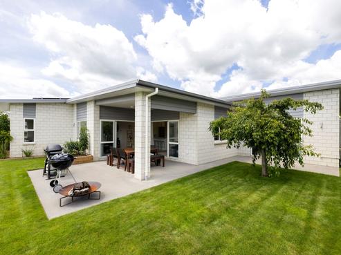 13 Tiaki Way, Cambridge