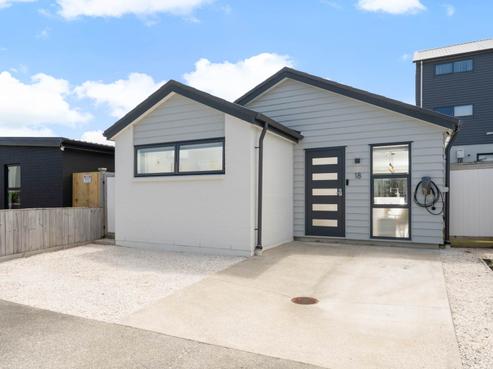 18 Houhora Street, Westgate