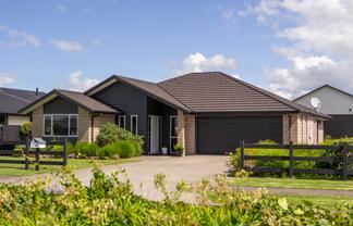 64 Darlington Street, Ngatea