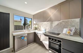 11/106 Triangle Road, Massey