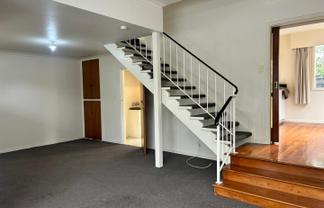 2/112 Rossall Street, Merivale