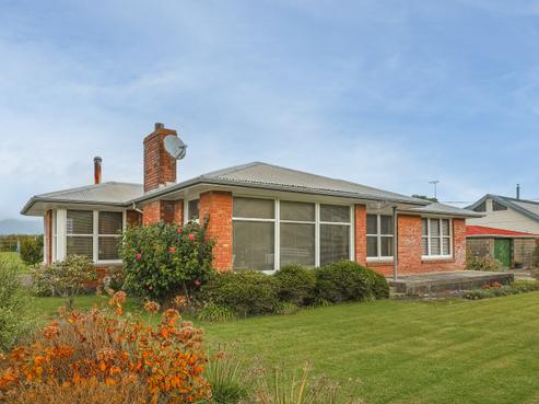 69 Eastons Road, Westport