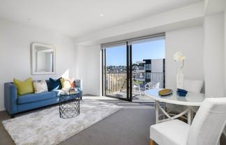 402/4 Bluegrey Avenue, Stonefields