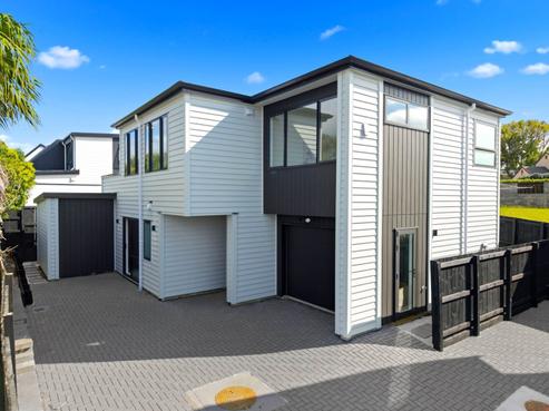 68B Sunnynook Road, Sunnynook