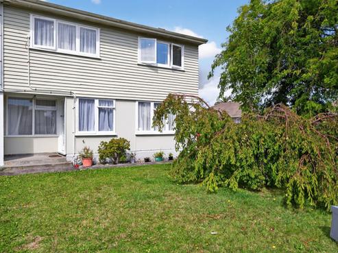 4 Renfrew Place, Highbury