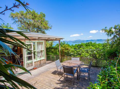 17 Mahina Road, Mahina Bay