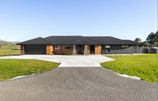 230 Valley Views, Fitzherbert