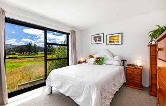 41 Te Ara o Papatahi, Wainuiomata