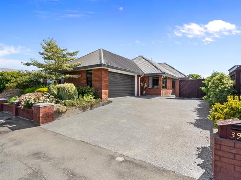 39 Munro Street, Redwood