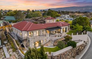 4 Hawkdun Place, Bridge Hill