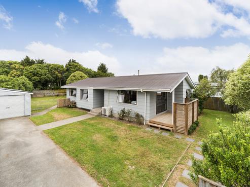 31 Clarke Avenue, Highbury