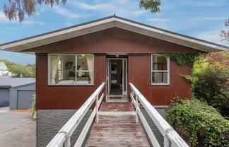 24 Parklands Drive, Huntsbury