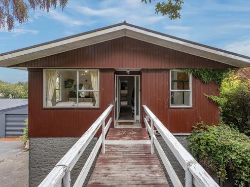 24 Parklands Drive, Huntsbury