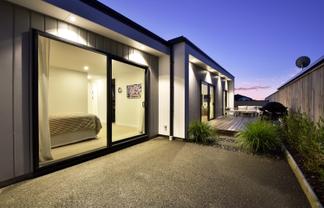63 Eton Street, Richmond