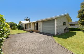 9 Heron Crescent, Katikati