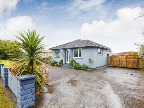 30 Pharazyn Street, Feilding