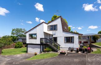 44 Mirrabooka Avenue, Botany Downs