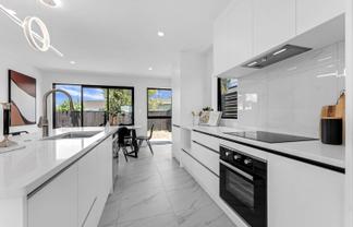 33 Paapaakiri Loop, Takanini