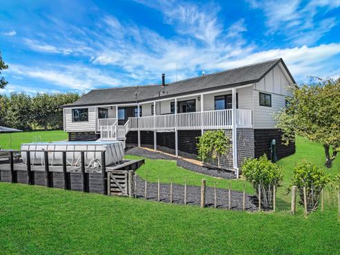 486 Pinnacle Hill Road, Bombay