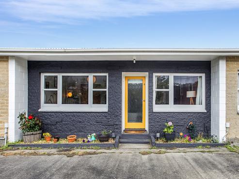 2/95A Freyberg Street, Lyall Bay