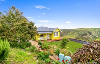 88 Russell Road, Milton