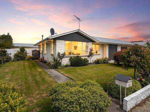 11 Freebairn Street, Redwood