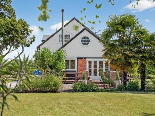 80 South Belt, Solway