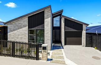 76 Huanui Drive, Orewa