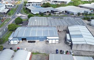 Premium Clear Span Warehouses with Generous Yard