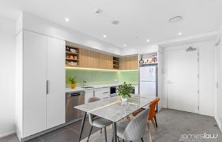 205/1 Buscomb Avenue, Henderson