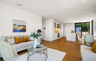 2/19 Polygon Road, St Heliers