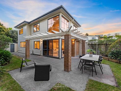 2/13 Alfred Street, Northcote Point