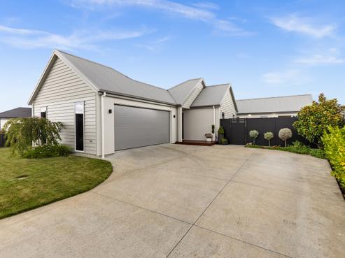 8 Horton Close, Frimley