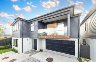 13D Rock Isle Road, Torbay