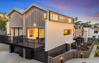 4/98 Walker Road, Point Chevalier