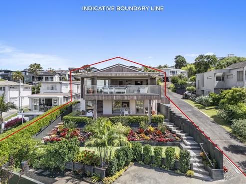 7 Commodore Parry Road, Castor Bay