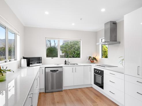 80 Redvers Drive, Belmont