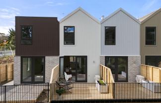 47 Ara Paripari, Tawa