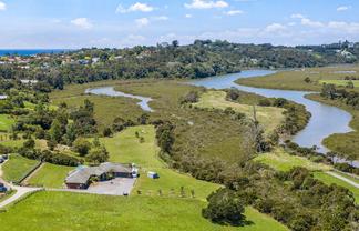 13 & 13a Te Awa Place, Red Beach