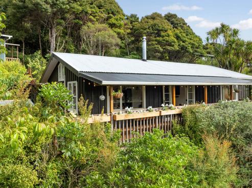 198 Scenic Drive, Titirangi