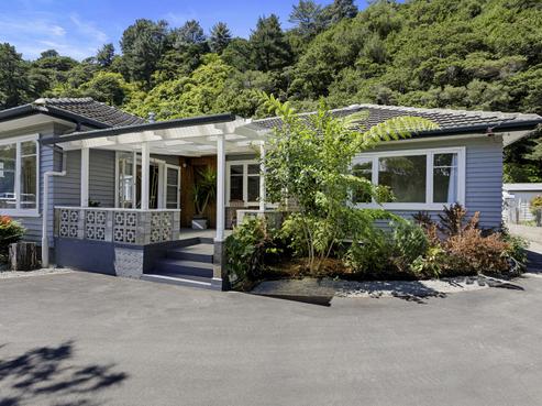 710 Main Road North, Te Marua