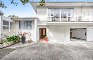 52b Queens Grove, Lower Hutt