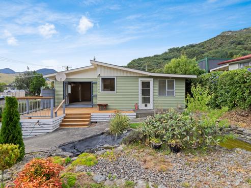8 Lawrence Street, Havelock