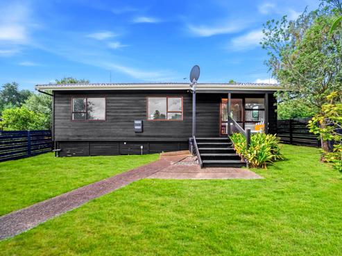 4/7 Vera Road, Te Atatu South